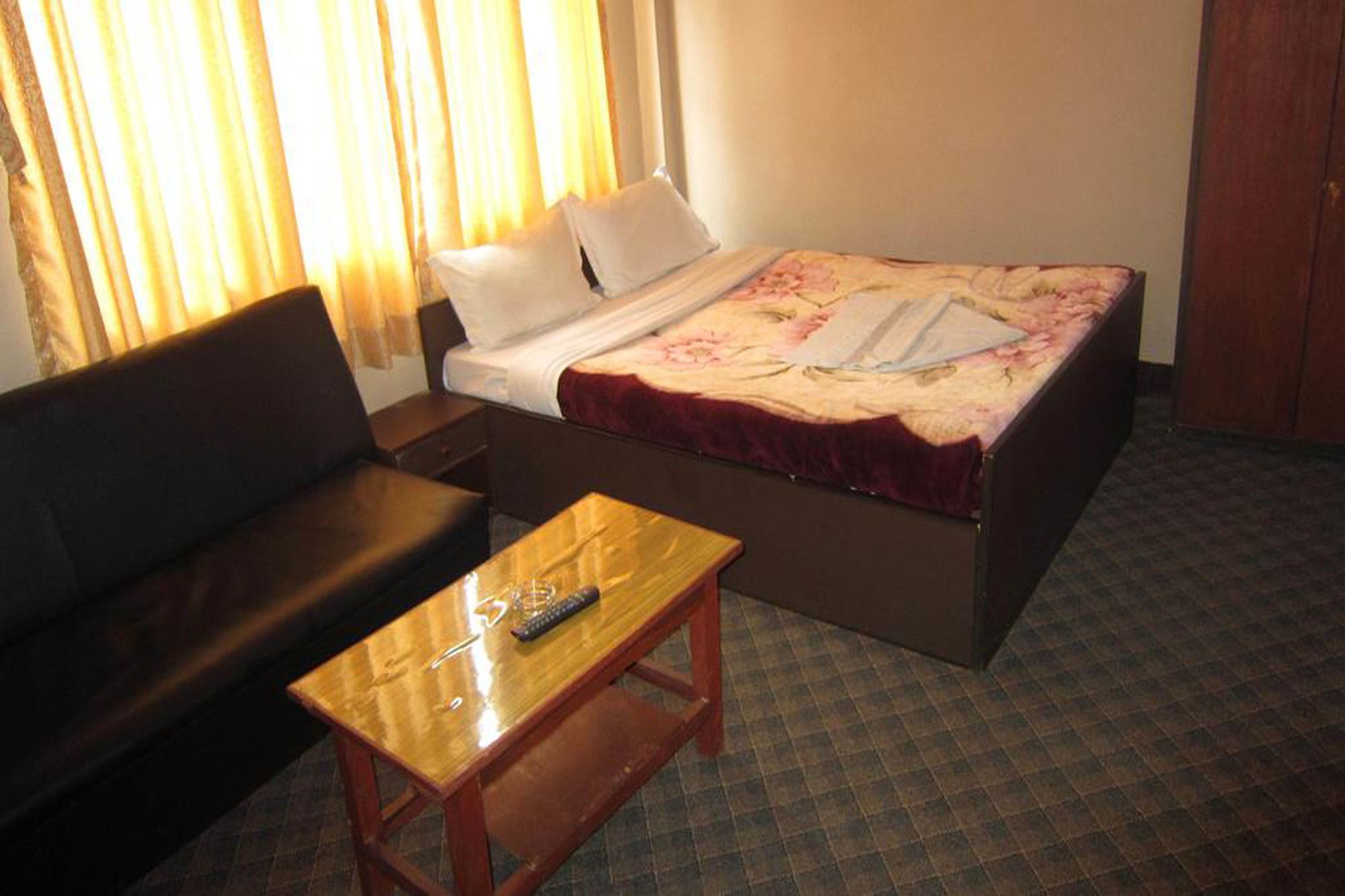 Hotel Aagaman Katmandu Dış mekan fotoğraf