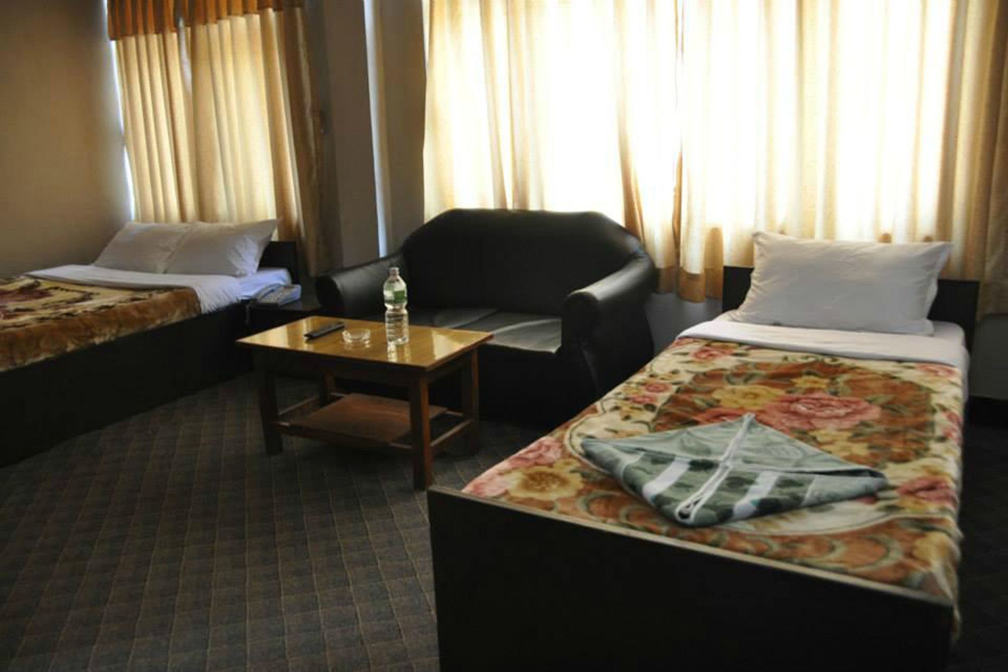 Hotel Aagaman Katmandu Dış mekan fotoğraf