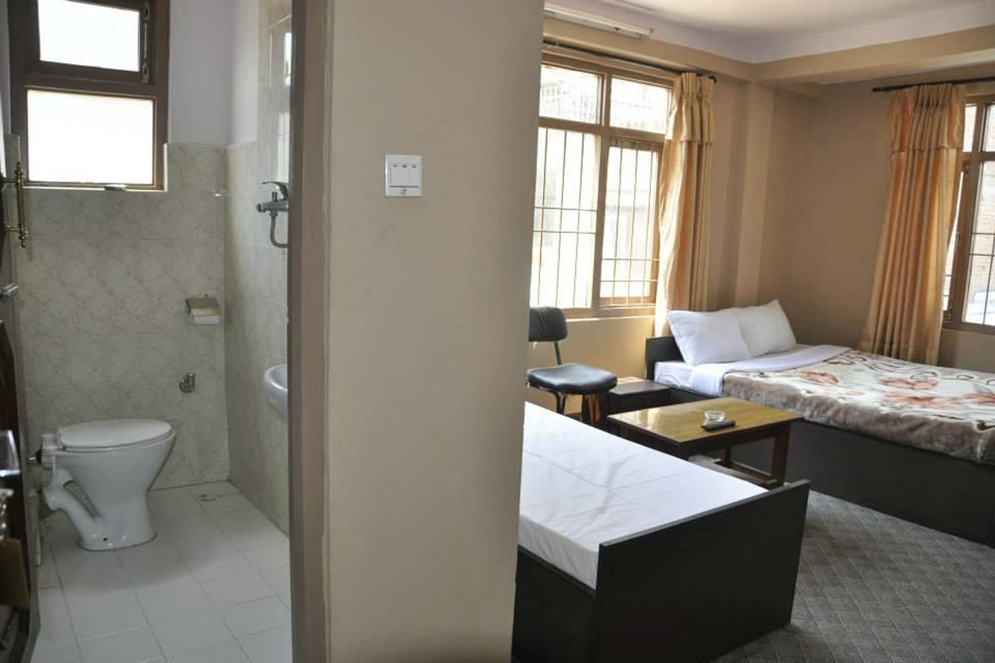 Hotel Aagaman Katmandu Dış mekan fotoğraf